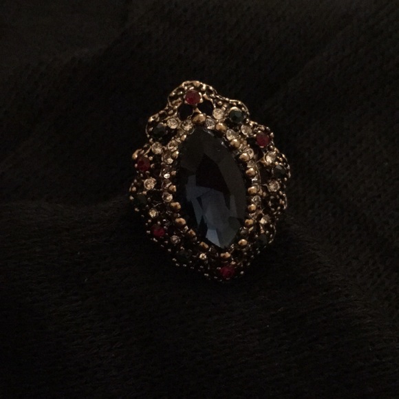 Sultan ring, size 7 but adjustable 🤗 - Picture 4 of 5